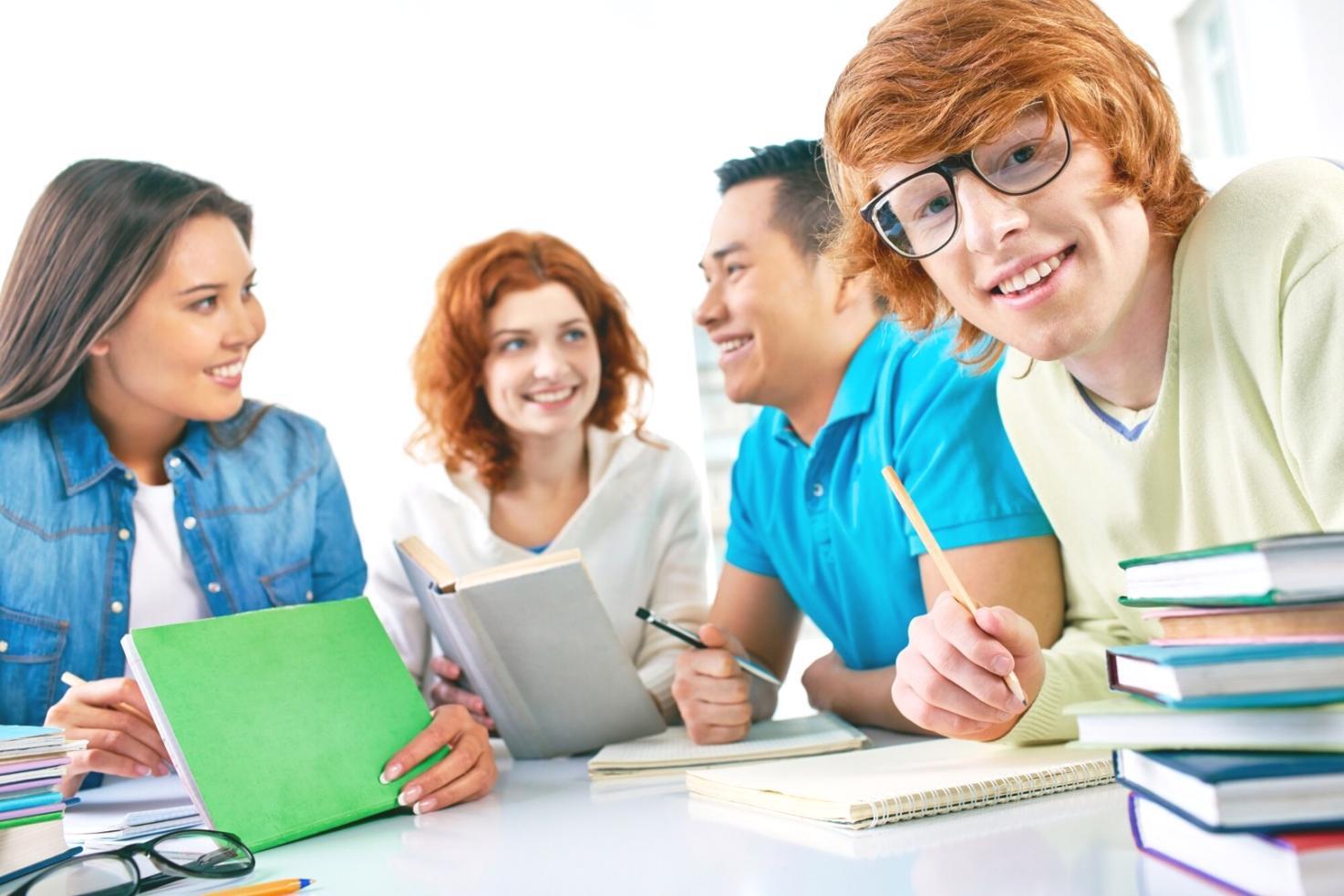 Percorso di crescita personale visualizzato attraverso tappe progressive